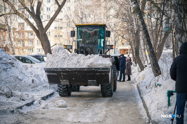 На вывоз снега в феврале уже выделили <nobr class="_">26,5 млн</nobr> рублей На вывоз снега в феврале уже выделили <nobr class="_">26,5 млн</nobr> рублей