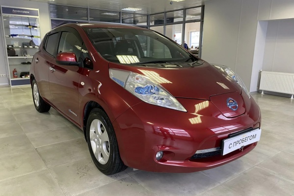 Leaf первого поколения 2013 года <nobr class="_">за 379 000 рублей</nobr> Leaf первого поколения 2013 года <nobr class="_">за 379 000 рублей</nobr>
