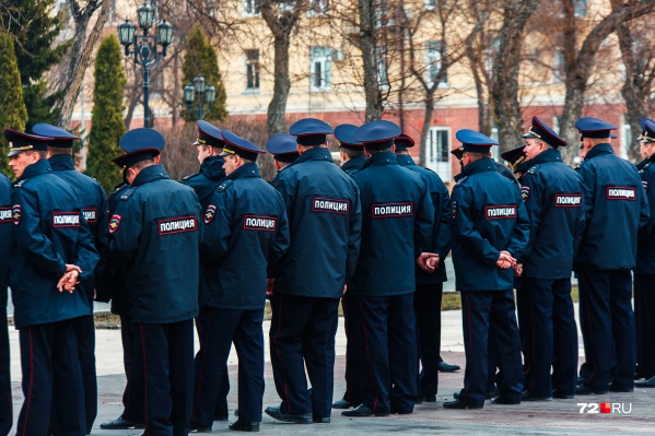 Полицейских задерживали сотрудники службы собственной безопасности полиции Полицейских задерживали сотрудники службы собственной безопасности полиции