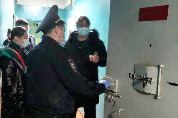 Комиссия Совета по правам человека пришла в отделы полиции с проверкой Комиссия Совета по правам человека пришла в отделы полиции с проверкой