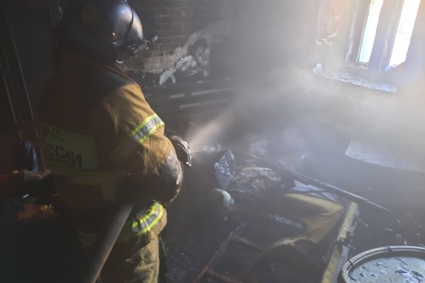 Пожар произошел в одноэтаэжном доме Пожар произошел в одноэтаэжном доме