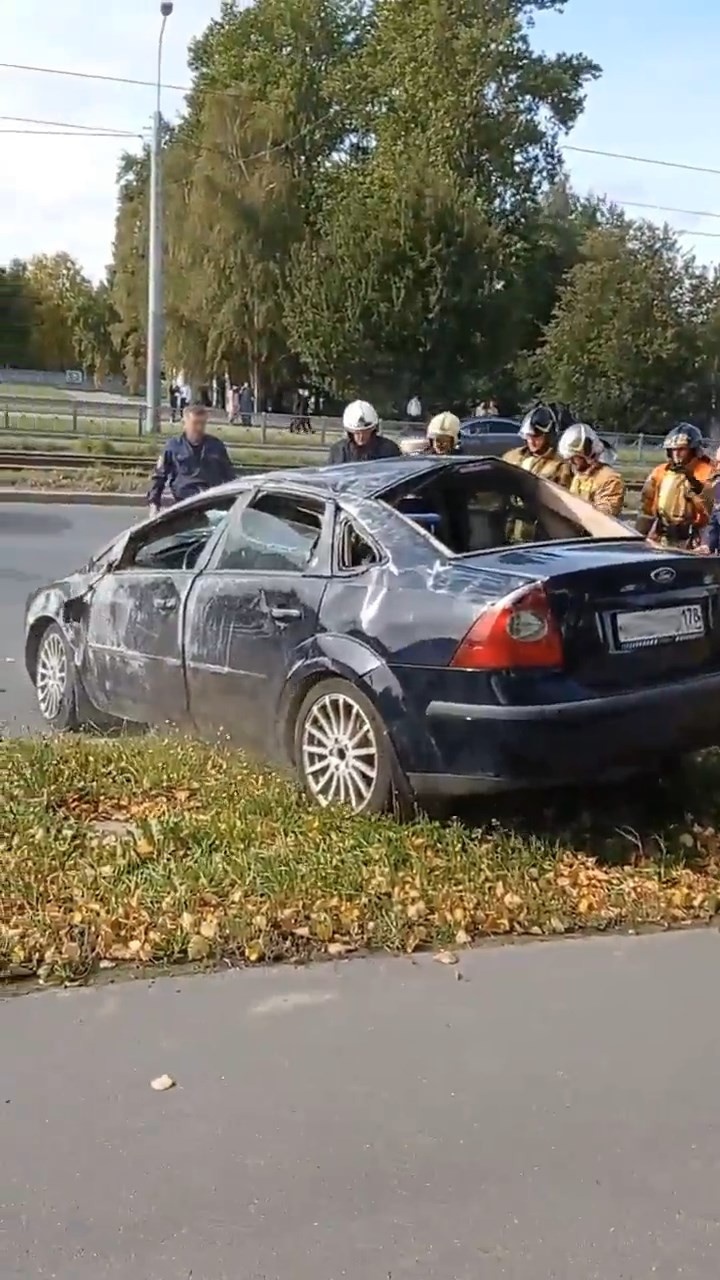 Скриншот видео из группы <a href="https://vk.com/spb_today" class="io-leave-page _" target="_blank">«ДТП и ЧП | Санкт-Петербург»</a>