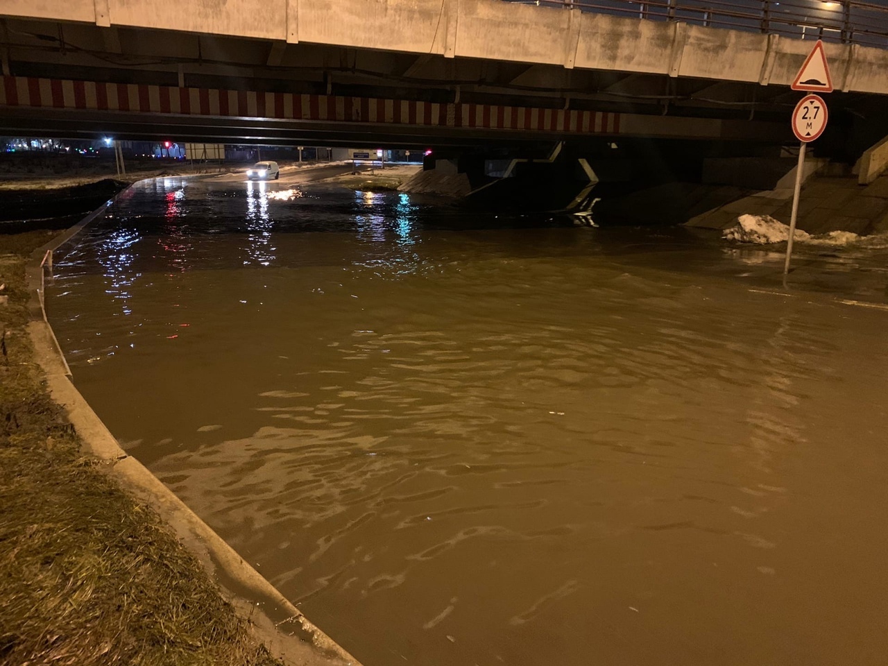 мост под водой в питере