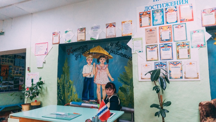 В Омске из-за карантина дома остались школьники из 57 классов