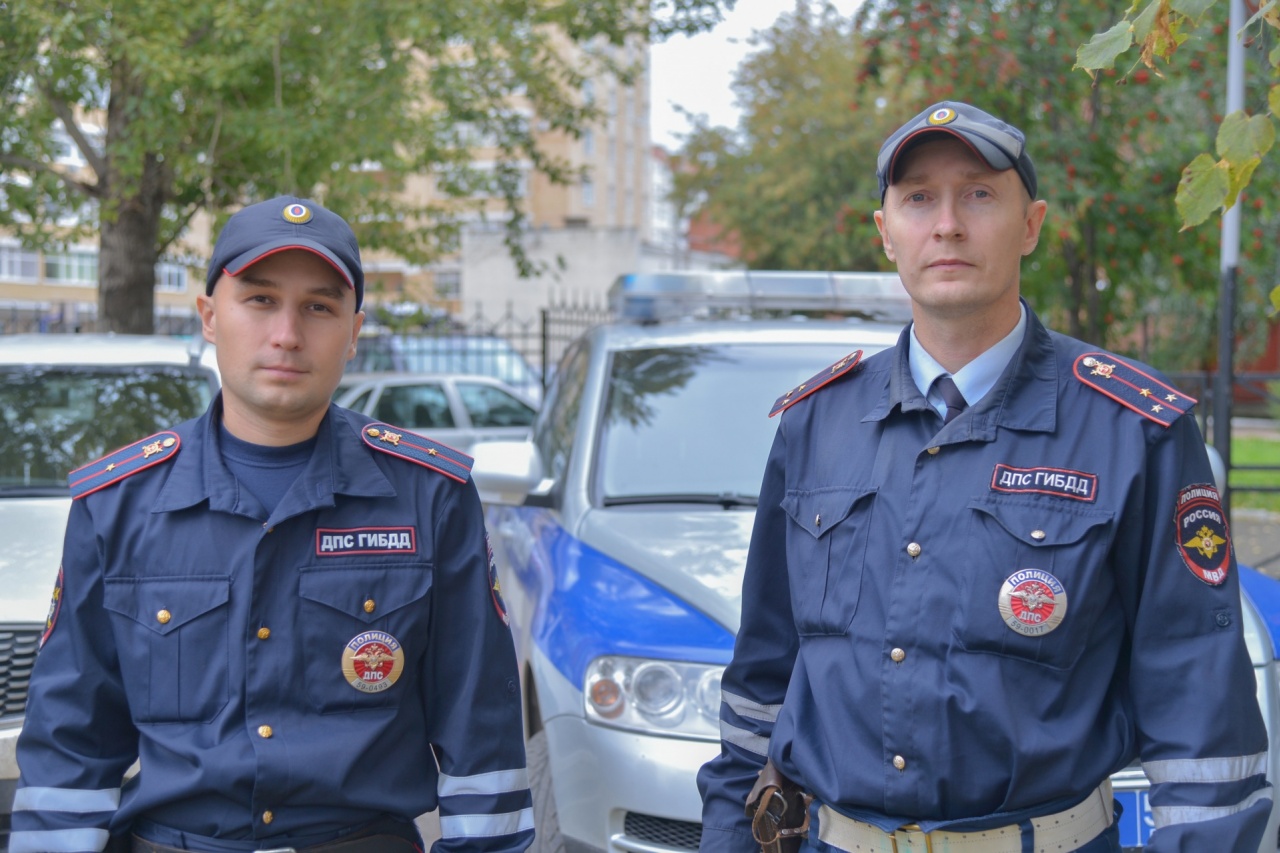 Константин Калинин (слева) и Владимир Макаров первыми оказались на месте случившегося