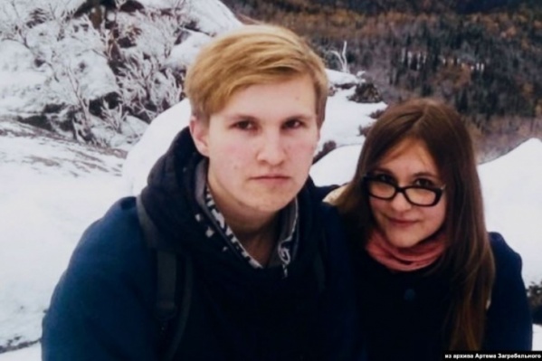 Парень распылил перцовку в трех мужчин, набросившихся на него. Они оказались сотрудниками ФСБ Парень распылил перцовку в трех мужчин, набросившихся на него. Они оказались сотрудниками ФСБ