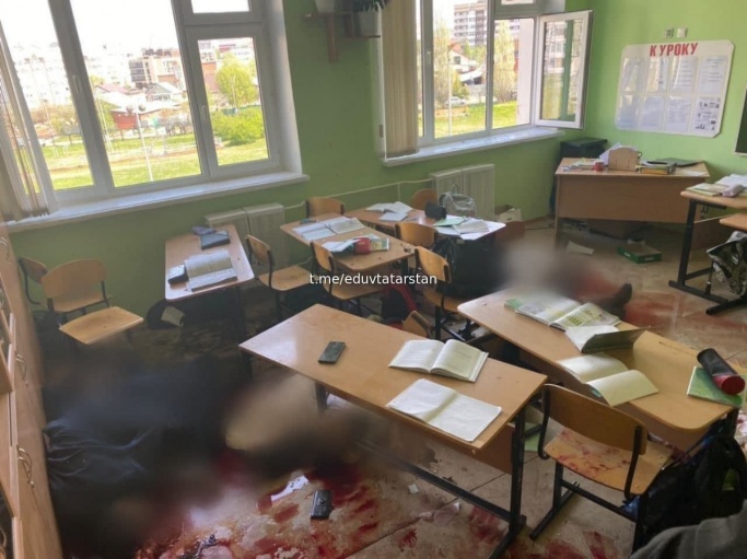 В день трагедии телеканал «Еду в Татарстан» опубликовал жуткое фото из класса