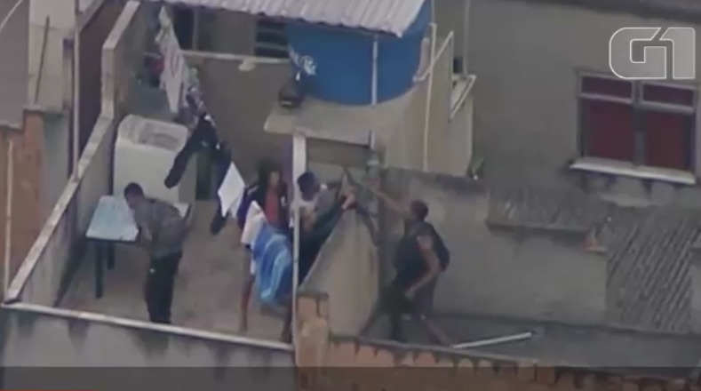 В Рио-де-Жанейро 25 человек погибли во время перестрелки в метро
