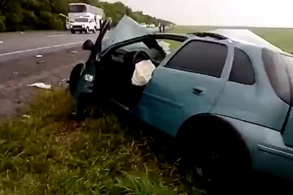 Двое пострадавших ехали в Opel Corsa Двое пострадавших ехали в Opel Corsa