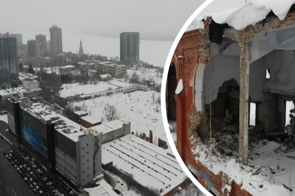 В центре города, за ТЦ «Захар», пустуют примерно <nobr class="_">55 гектаров</nobr> земли В центре города, за ТЦ «Захар», пустуют примерно <nobr class="_">55 гектаров</nobr> земли