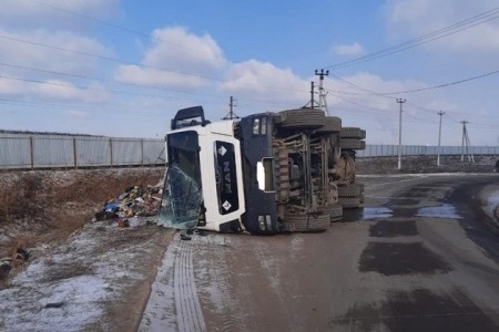 Водитель мусоровоза оказался в больнице Водитель мусоровоза оказался в больнице