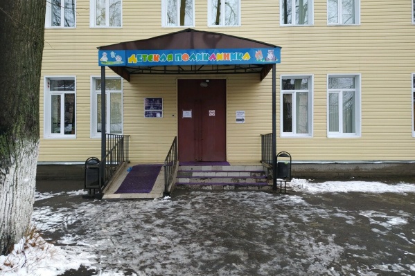 Инцидент произошел в детской поликлинике больницы <nobr class="_">№ 2</nobr> на Суздальском шоссе Инцидент произошел в детской поликлинике больницы <nobr class="_">№ 2</nobr> на Суздальском шоссе