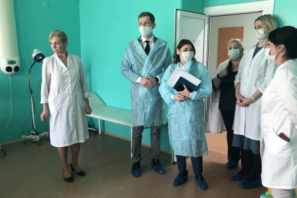 Губернатор поручил зампреду Олесе Старжинской побывать во всех медицинских организациях Губернатор поручил зампреду Олесе Старжинской побывать во всех медицинских организациях