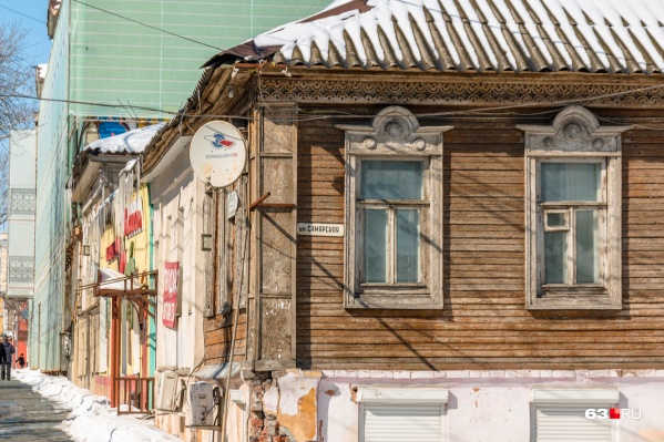 На месте ветхих домов хотят построить новые На месте ветхих домов хотят построить новые