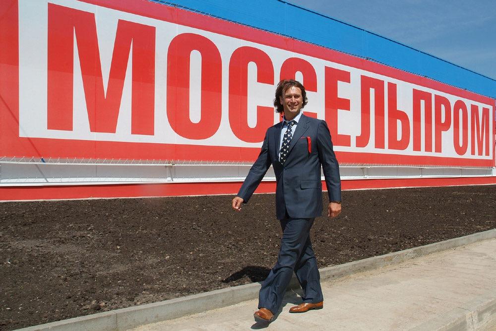 Опыт руководства «Моссельпромом» политику дал очень многое