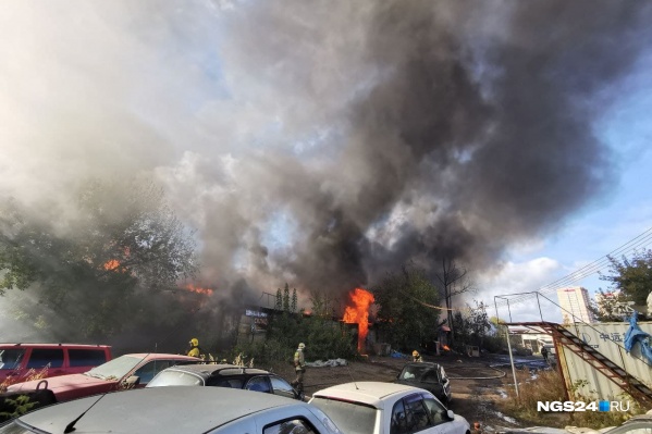 Пожар начался в 08:34 утра Пожар начался в 08:34 утра