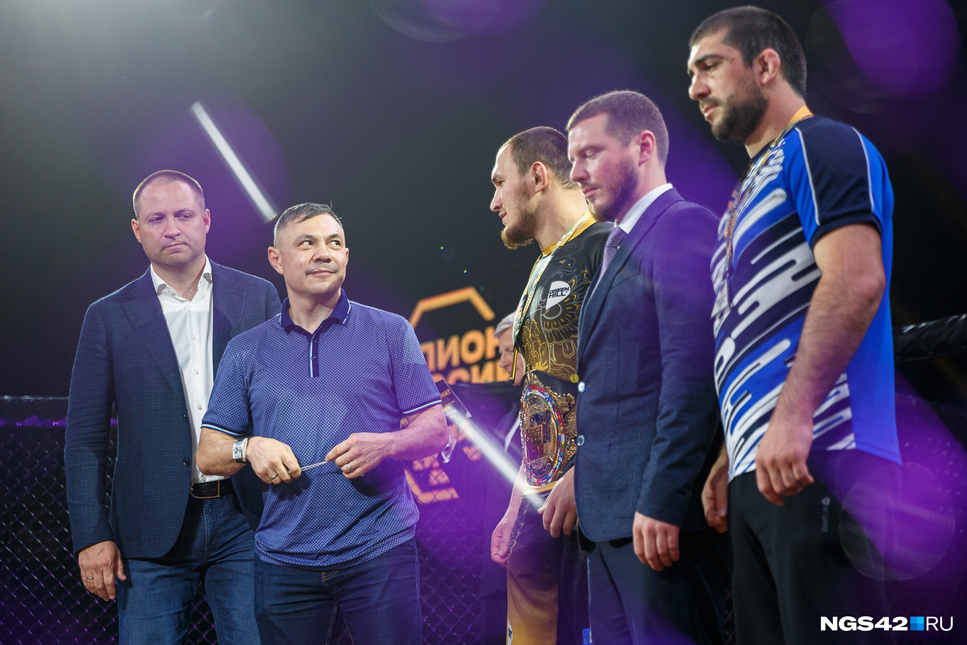 На турнир в Кемерово приехал бывший абсолютный чемпион мира в первом полусреднем весе Костя Цзю На турнир в Кемерово приехал бывший абсолютный чемпион мира в первом полусреднем весе Костя Цзю