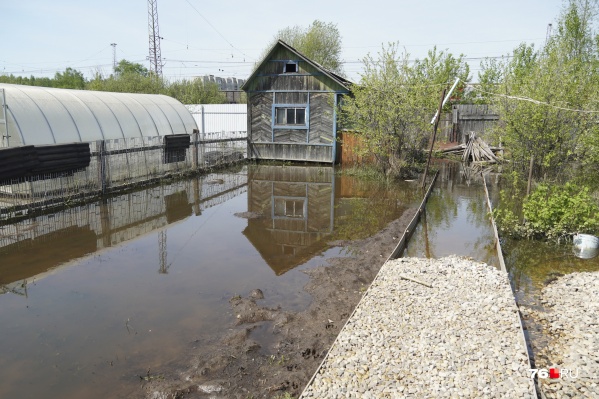 Люди два года живут в воде Люди два года живут в воде