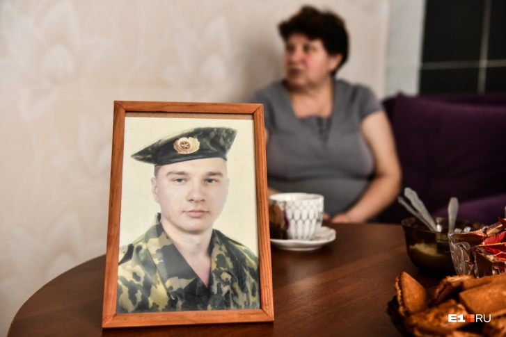 Алексей мечтал стать военным и писал матери письма из Осетии. Эти письма, последнюю память о пропавшем сыне, у Злобиных забрали следователи