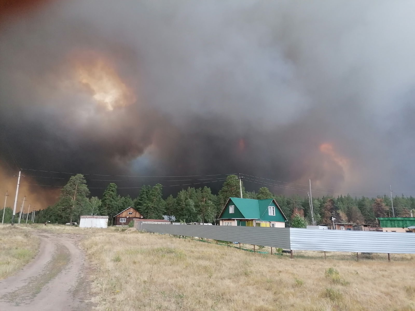 Пожар в чаре. Лесные пожарные Челябинска.