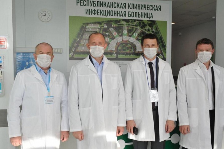 Владимиру Базарову провели экскурсию по красной зоне Зубово Владимиру Базарову провели экскурсию по красной зоне Зубово