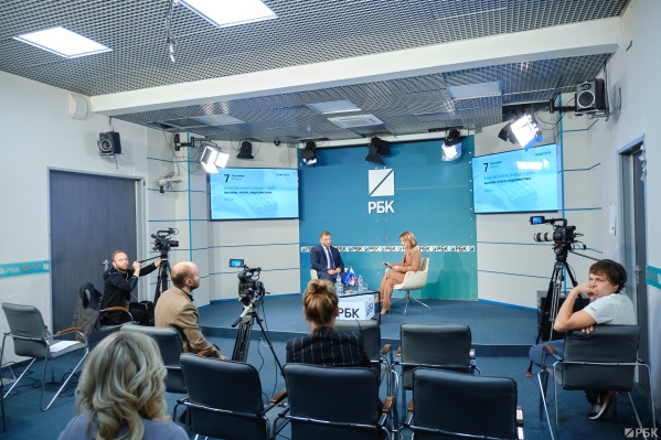 Заместитель председателя правления, руководитель розничного бизнеса банка Уралсиб Станислав Тывес на онлайн-конференции «Банковская розница — 2021: вызовы, итоги, перспективы» Заместитель председателя правления, руководитель розничного бизнеса банка Уралсиб Станислав Тывес на онлайн-конференции «Банковская розница — 2021: вызовы, итоги, перспективы»