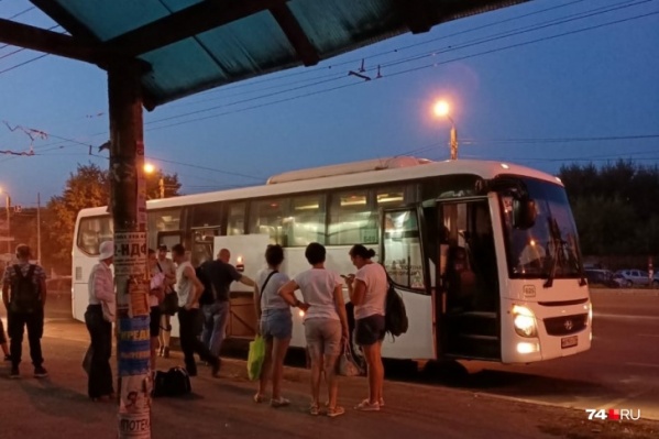 В рейсовом автобусе Нязепетровск — Челябинск произошел конфликт водителя и пассажирки В рейсовом автобусе Нязепетровск — Челябинск произошел конфликт водителя и пассажирки