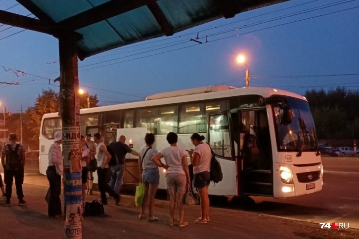 В рейсовом автобусе Нязепетровск — Челябинск произошел конфликт водителя и пассажирки В рейсовом автобусе Нязепетровск — Челябинск произошел конфликт водителя и пассажирки