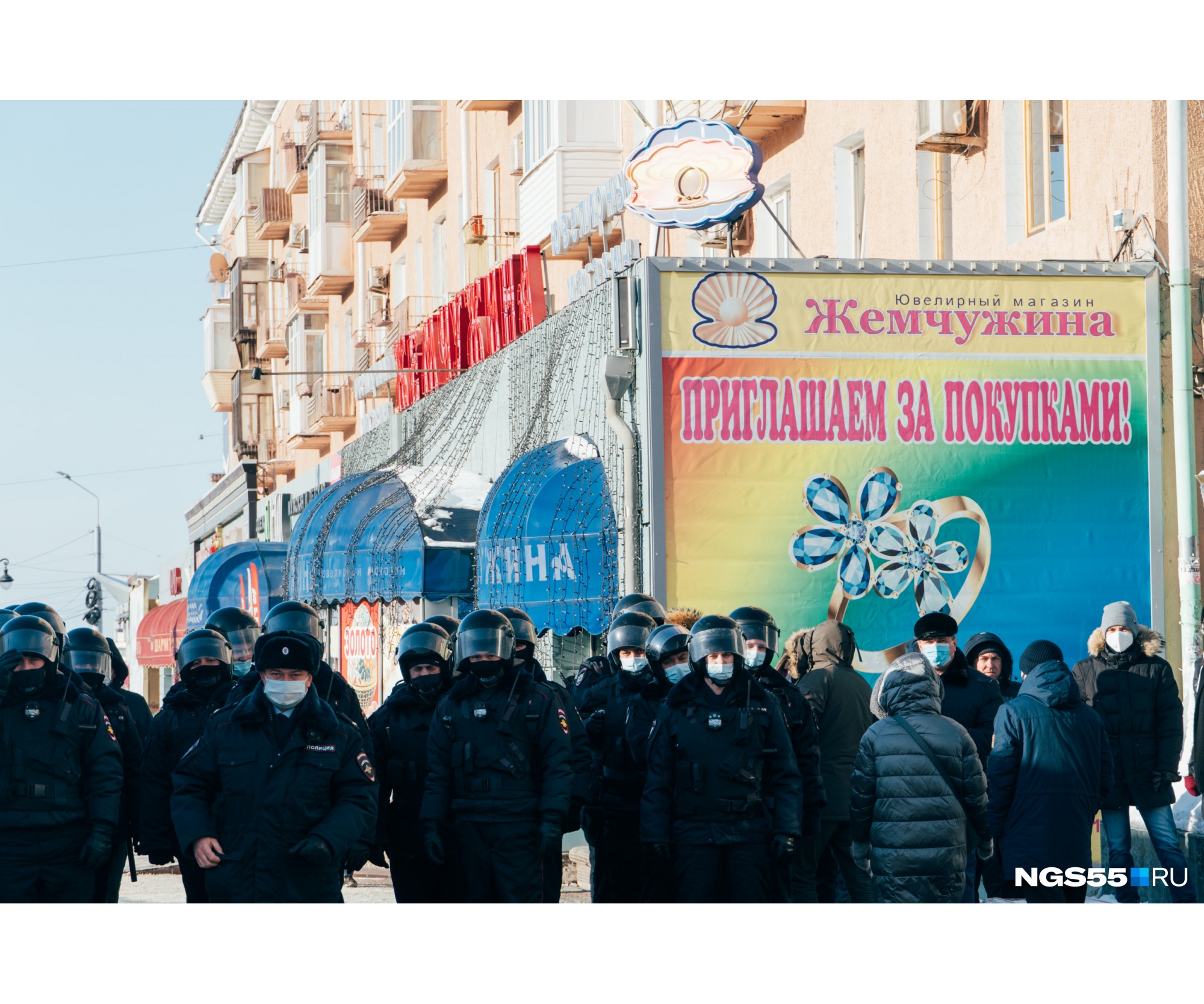 В последнее время сюда ходят и без приглашения В последнее время сюда ходят и без приглашения