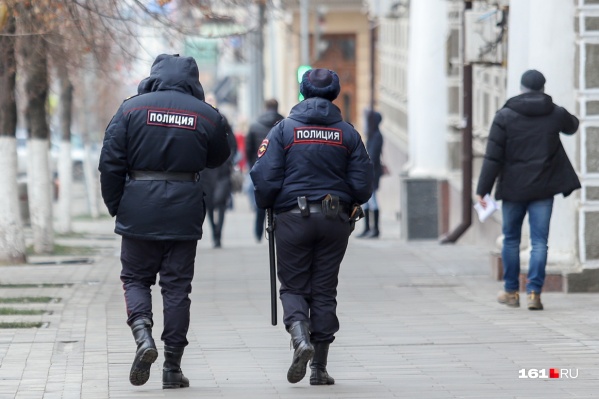 Трое из них раньше состояли в полиции Трое из них раньше состояли в полиции