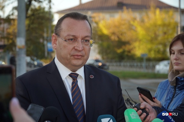 Дмитрий Красильников ответил на вопросы журналистов Дмитрий Красильников ответил на вопросы журналистов