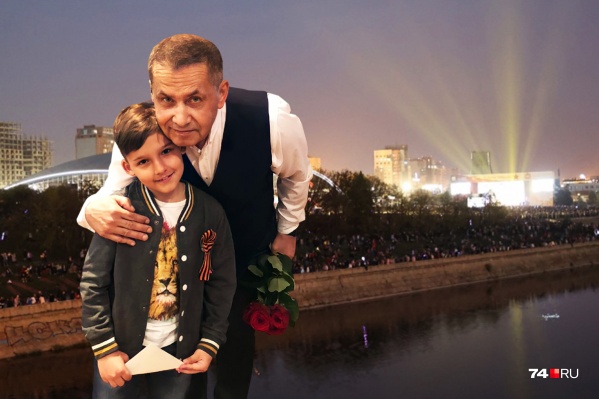 11-летний Миша побывал на концерте своего кумира и смог передать ему небольшой подарок 11-летний Миша побывал на концерте своего кумира и смог передать ему небольшой подарок