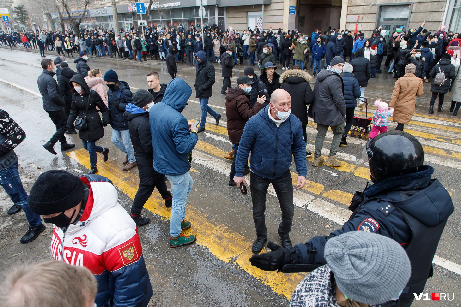Волгоградцы вступали в перепалки с правоохранителями Волгоградцы вступали в перепалки с правоохранителями 