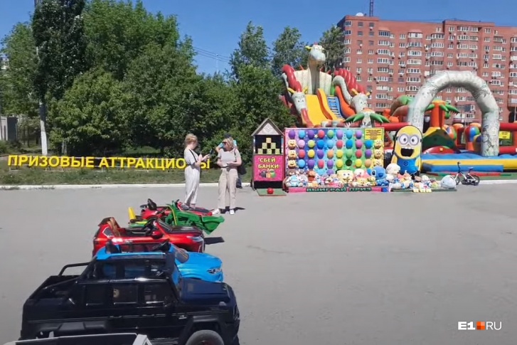 Пока парк не имеет права на эту территорию, поэтому повлиять на ситуацию не может Пока парк не имеет права на эту территорию, поэтому повлиять на ситуацию не может