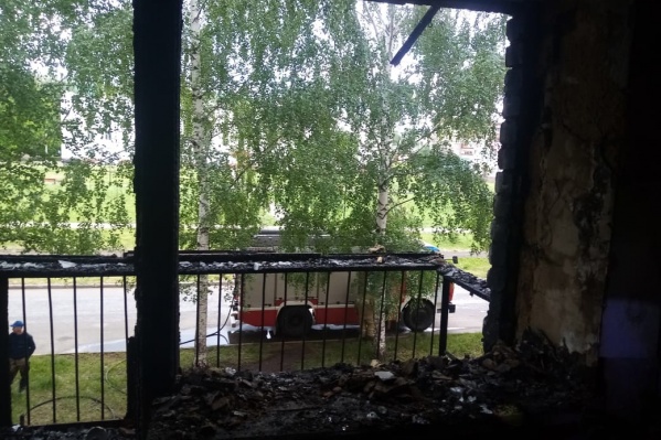 Причины пожара устанавливаются Причины пожара устанавливаются
