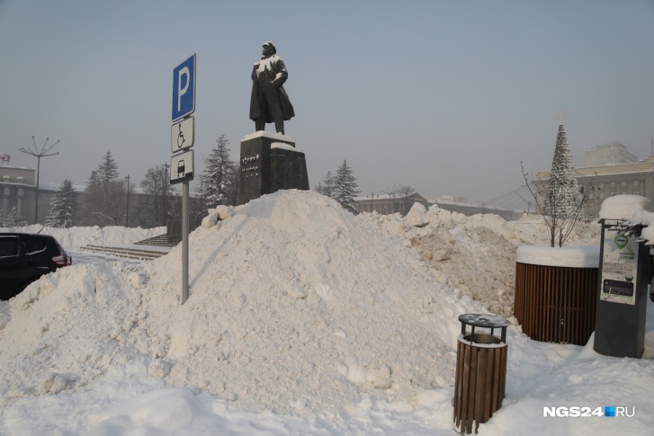 За три дня из Красноярска вывезли 22,8 тысячи кубометров снега. Как он выглядит в одной картинке
