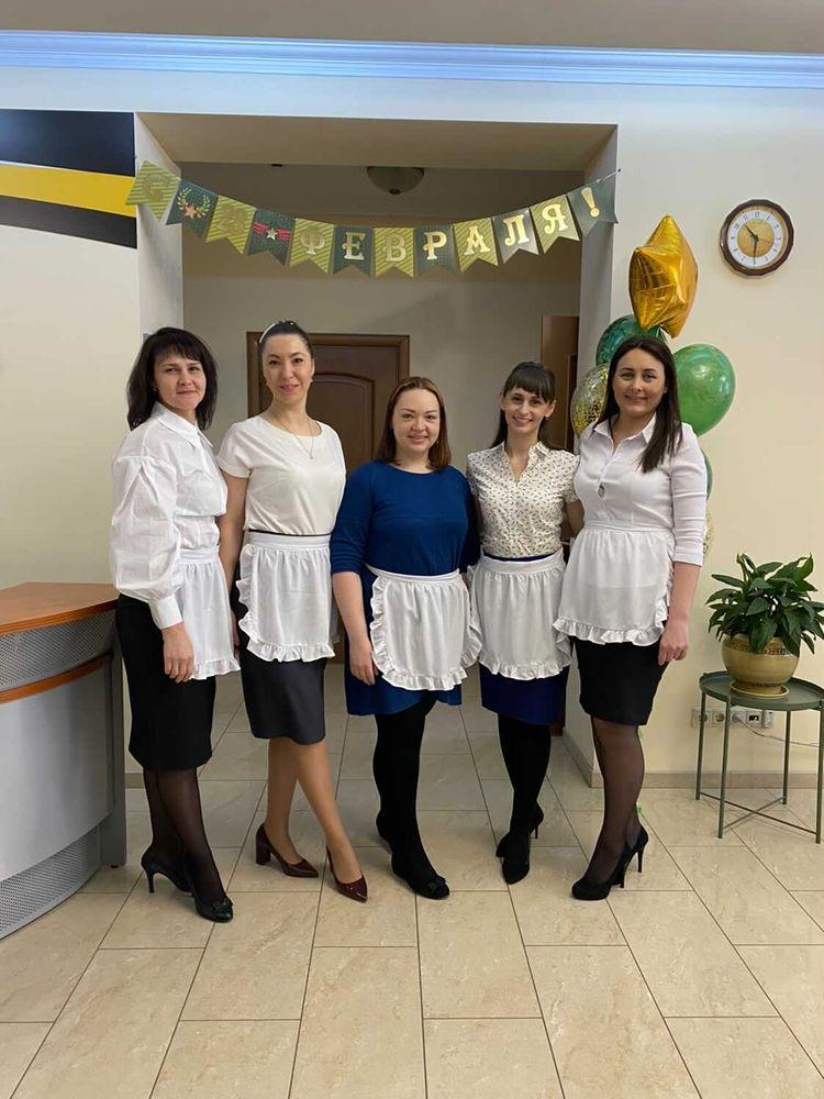 Девушки сегодня пришли в фартуках, как настоящие хозяюшки Девушки сегодня пришли в фартуках, как настоящие хозяюшки