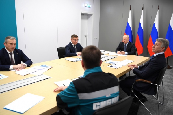 Леонид Михельсон (он справа) приезжал в прошлом году вместе с президентом Владимиром Путиным в Тобольск Леонид Михельсон (он справа) приезжал в прошлом году вместе с президентом Владимиром Путиным в Тобольск