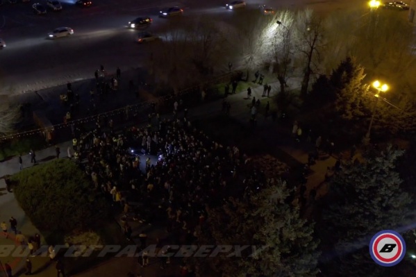 Акция протеста стартовала с площади Павших Борцов Акция протеста стартовала с площади Павших Борцов