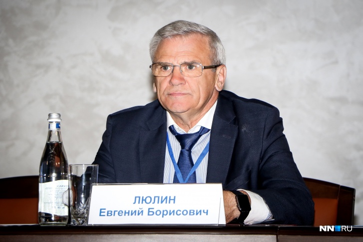С 2013 года Люлин занимал руководящие посты в региональном правительстве С 2013 года Люлин занимал руководящие посты в региональном правительстве