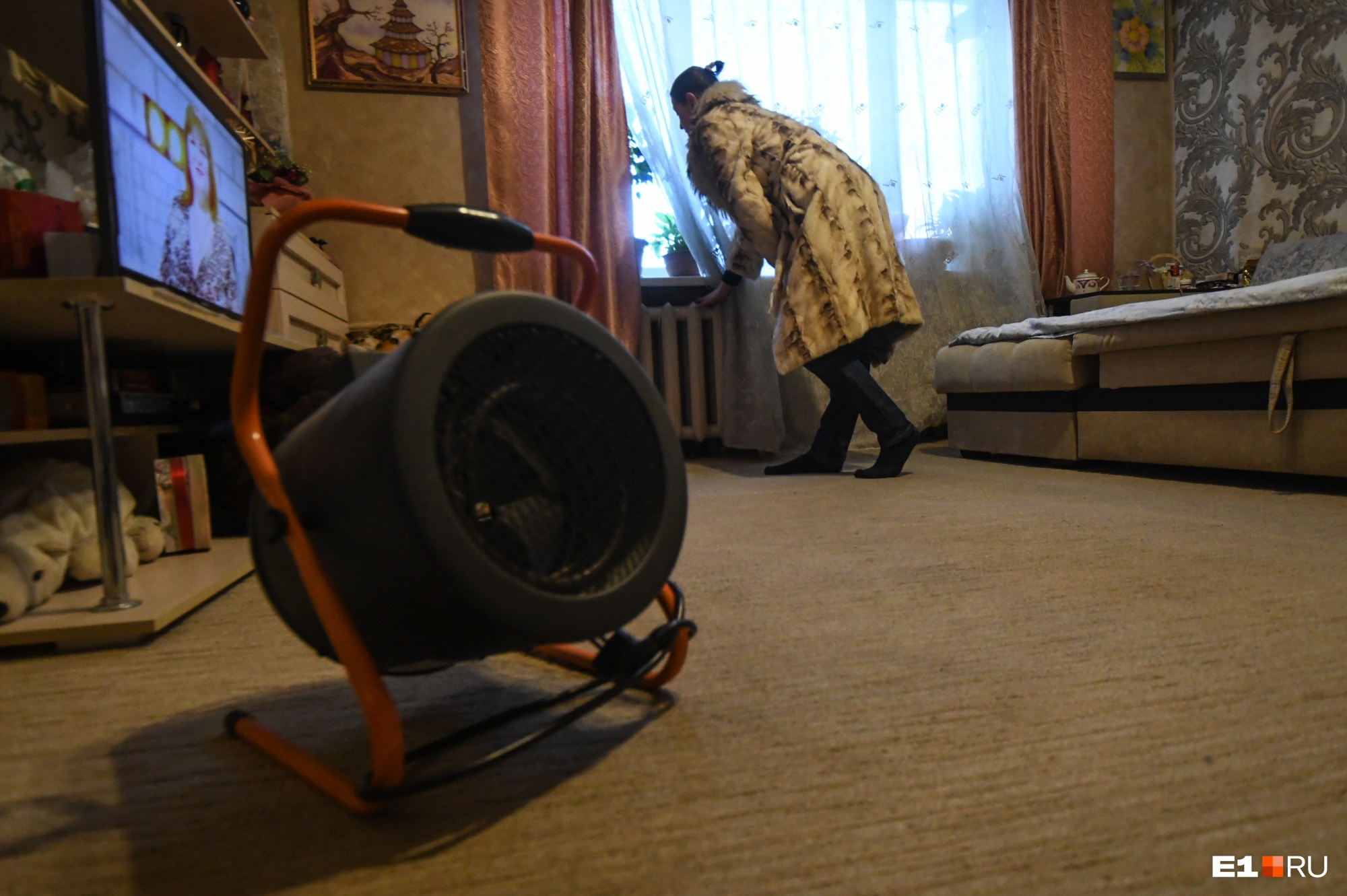 Все жалуются на холод в квартирах: что происходит с отоплением перед самыми сильными морозами в Екатеринбурге