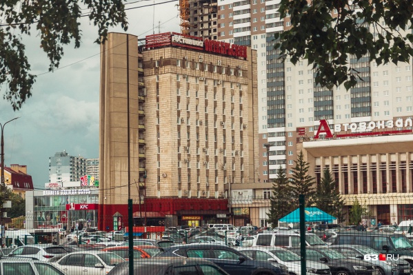Автовокзал связывает автобусами несколько регионов России Автовокзал связывает автобусами несколько регионов России