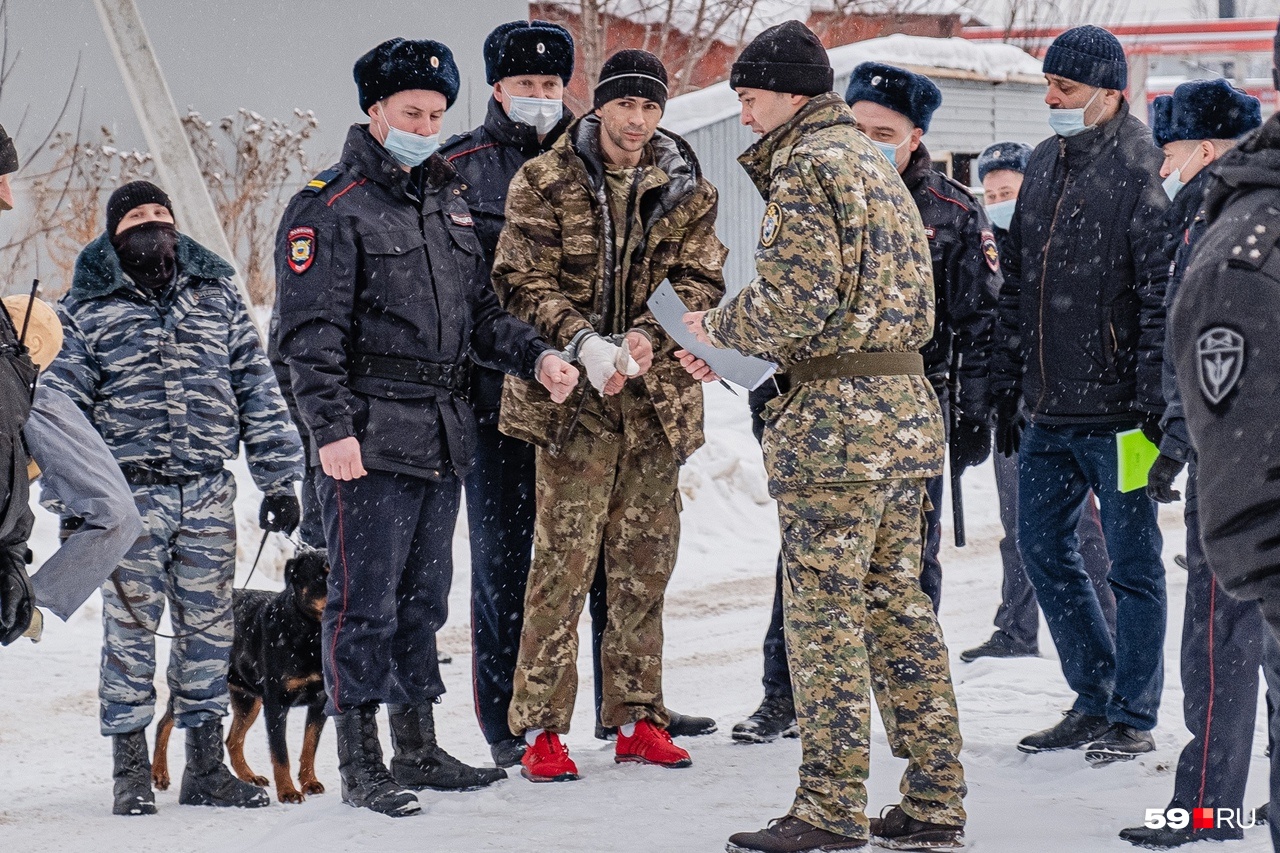 Он соглашается Он соглашается