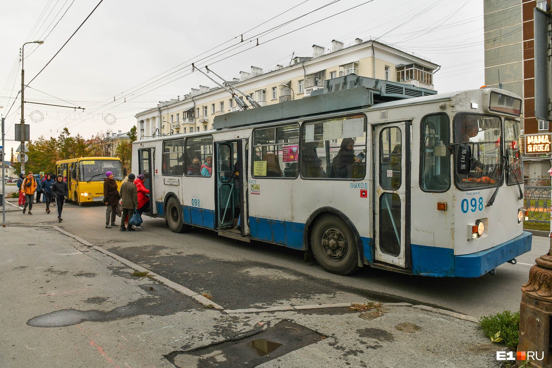 Транспорт Екатеринбурга продолжит ездить, несмотря на огромные долги за электричество