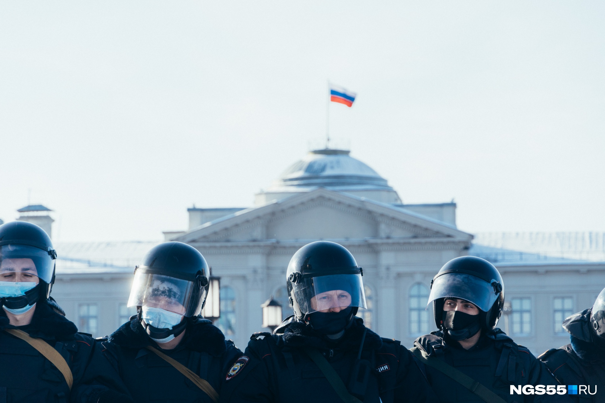 Смогли повторить: фоторепортаж с воскресной акции протеста в Омске