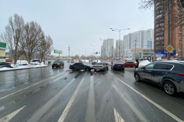 По данным ГИБДД, водитель «Приоры» не уступил дорогу «Дэу» По данным ГИБДД, водитель «Приоры» не уступил дорогу «Дэу»