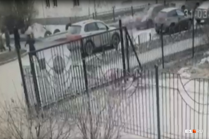 Автомобилист рассказал ГИБДД, что предпринял меры экстренного торможения, но наезда избежать не удалось Автомобилист рассказал ГИБДД, что предпринял меры экстренного торможения, но наезда избежать не удалось