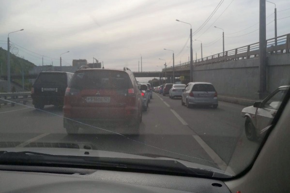 Вместо вида на водопад — вид на автостраду Вместо вида на водопад — вид на автостраду