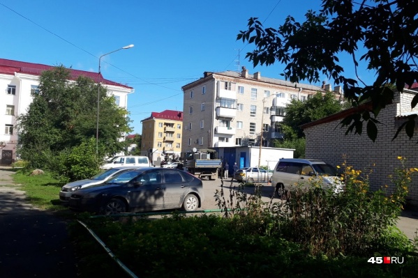 С начала реализации программы благоустроили <nobr class="_">44 территории</nobr> и <nobr class="_">190 дворов</nobr> С начала реализации программы благоустроили <nobr class="_">44 территории</nobr> и <nobr class="_">190 дворов</nobr>