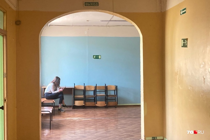 После трагедии в Казани школы города проверяют